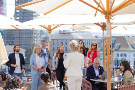 The Nest Rooftop im Storchen Zürich eröffnet die Saison mit neuem Business Lunch