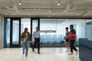 NinjaOne erreicht Bewertung von 12,3 Milliarden US-Dollar mit ihrer Plattform für konsolidierten IT-Betrieb