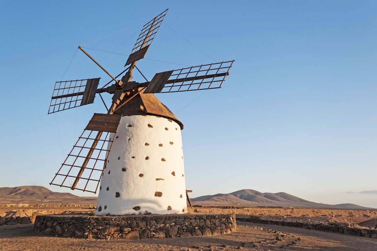 Historische Windm&uuml;hle auf Fuerteventura, Kanarische Inseln
