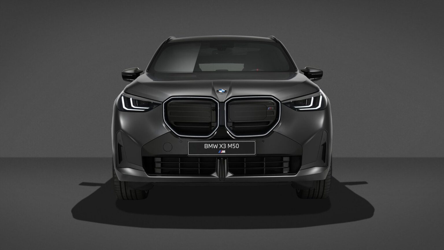 BMW X3 M50 xDrive: neues Black Package und gesteigerte Leistung.