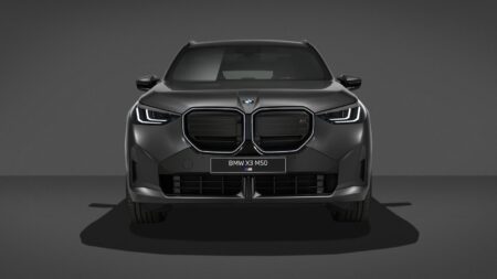 BMW X3 M50 xDrive: neues Black Package und gesteigerte Leistung.